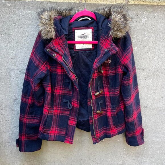 Y2K Red Plaid and Faux Fur Trim Hollister Jacket - Picture 2 of 5